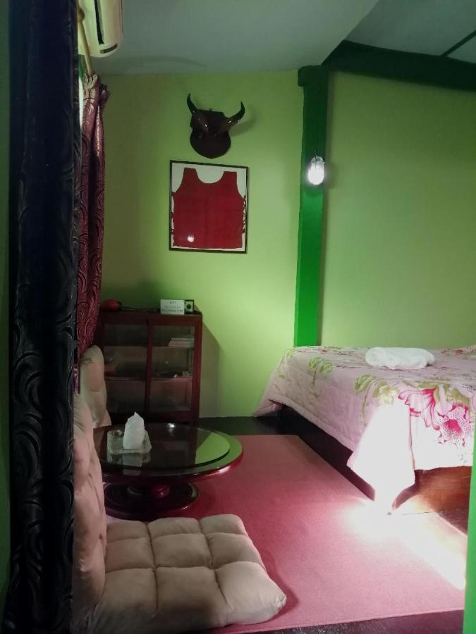 Baan Tepa Boutique House Bed & Breakfast Bangkok Dış mekan fotoğraf