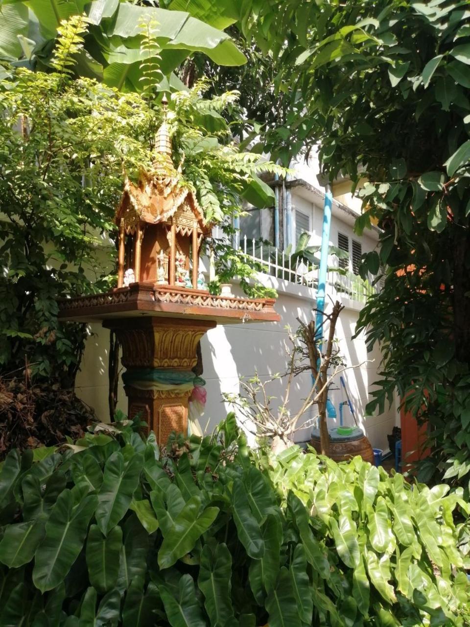 Baan Tepa Boutique House Bed & Breakfast Bangkok Dış mekan fotoğraf