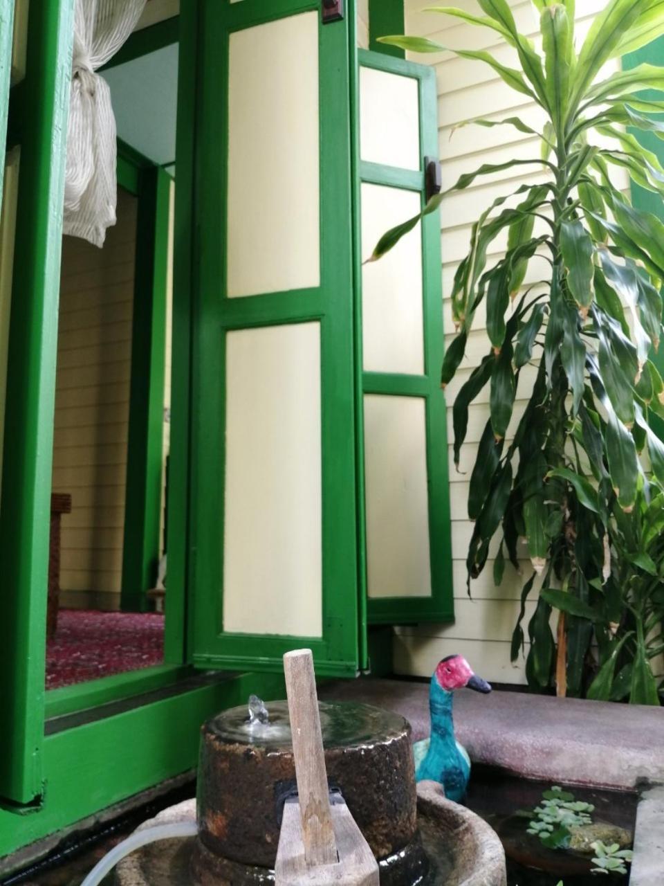 Baan Tepa Boutique House Bed & Breakfast Bangkok Dış mekan fotoğraf