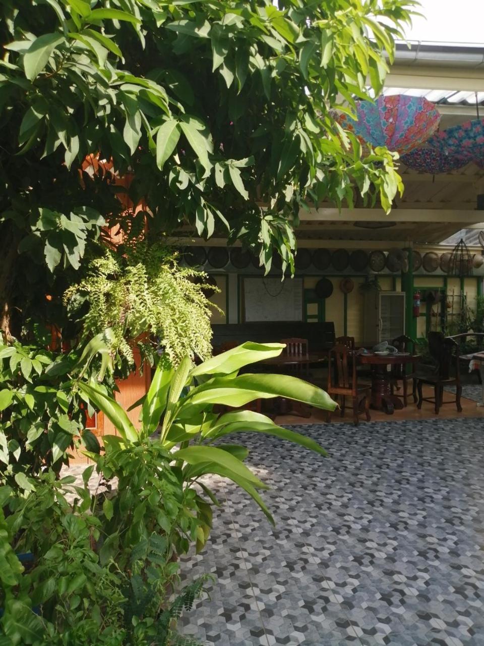 Baan Tepa Boutique House Bed & Breakfast Bangkok Dış mekan fotoğraf