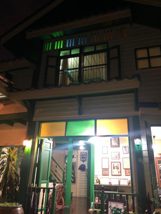 Baan Tepa Boutique House Bed & Breakfast Bangkok Dış mekan fotoğraf